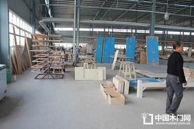 《中國門業(yè)?？讽n漢泉參觀江西楠鑫木業(yè)