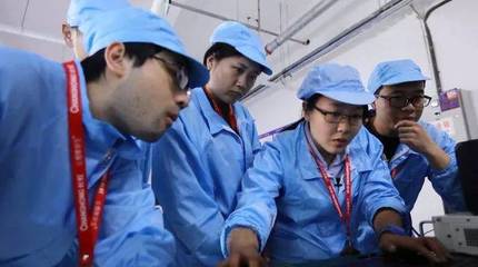 是大哥不是領(lǐng)導(dǎo)!這個(gè)長(zhǎng)虹90后女子真真是狂拽酷炫!| 年度長(zhǎng)虹面孔