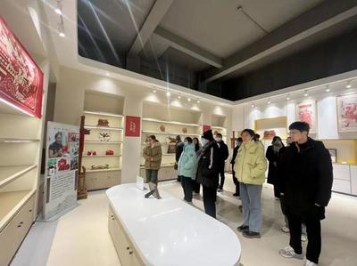 岱岳區山口鎮開展“返家鄉”大學生青春歸航活動，助力鄉村發展與門類銷售創新